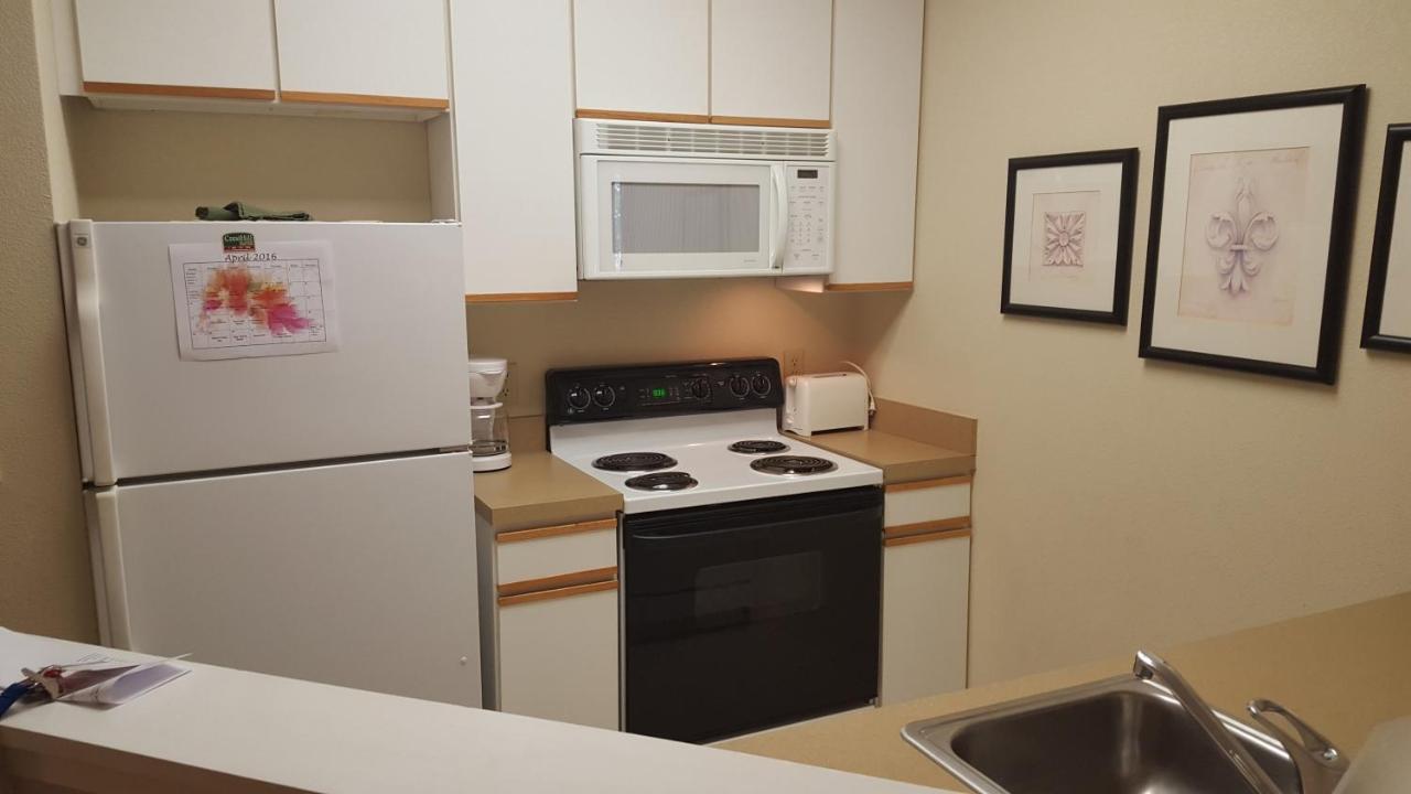 Baymont By Wyndham Wichita East Hotel Екстериор снимка