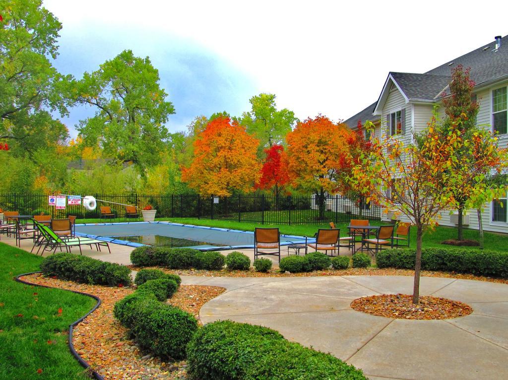 Baymont By Wyndham Wichita East Hotel Екстериор снимка