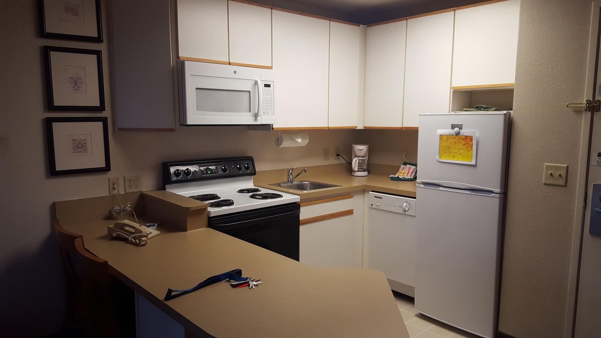 Baymont By Wyndham Wichita East Hotel Екстериор снимка