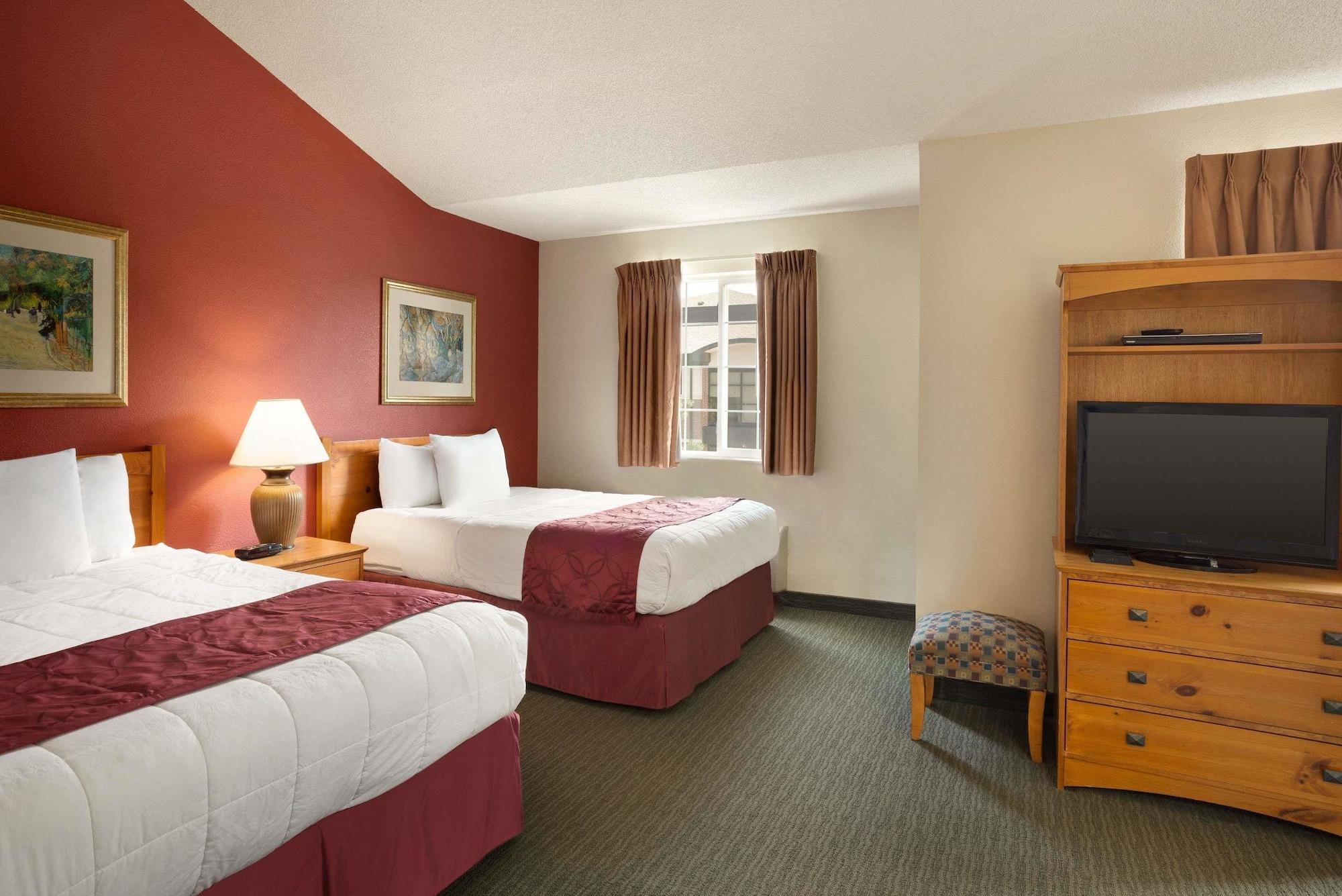 Baymont By Wyndham Wichita East Hotel Екстериор снимка