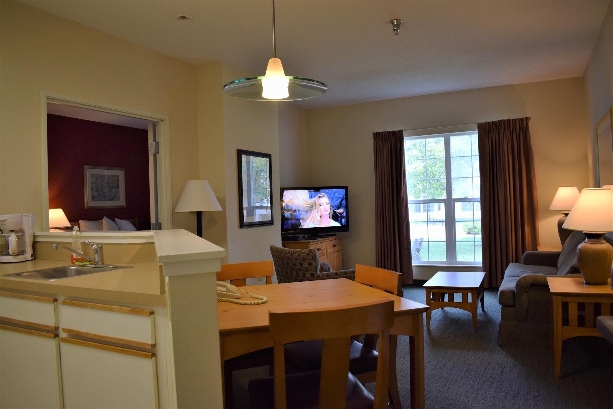 Baymont By Wyndham Wichita East Hotel Екстериор снимка