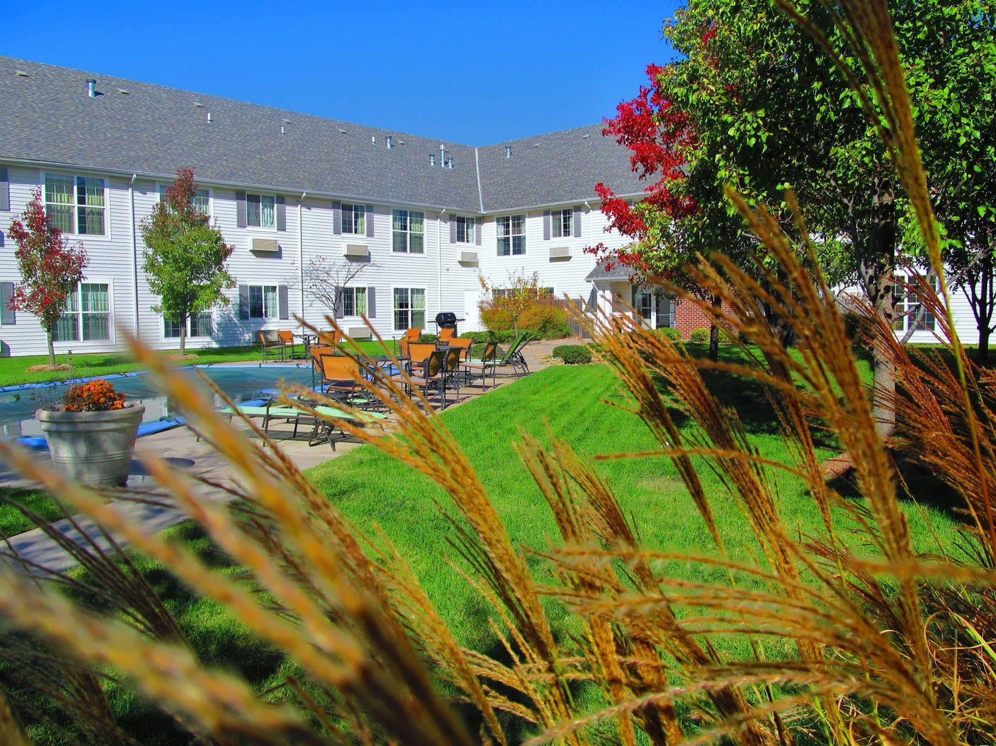 Baymont By Wyndham Wichita East Hotel Екстериор снимка